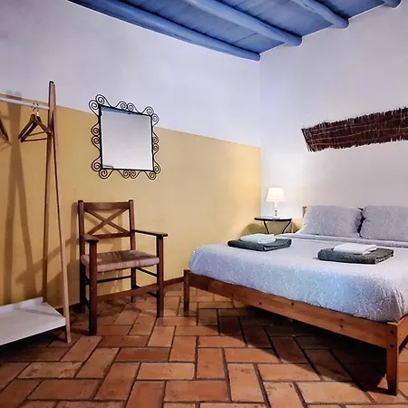 Quinta Da Fornalha - Santuario Agroecologico * Каштру-Марин